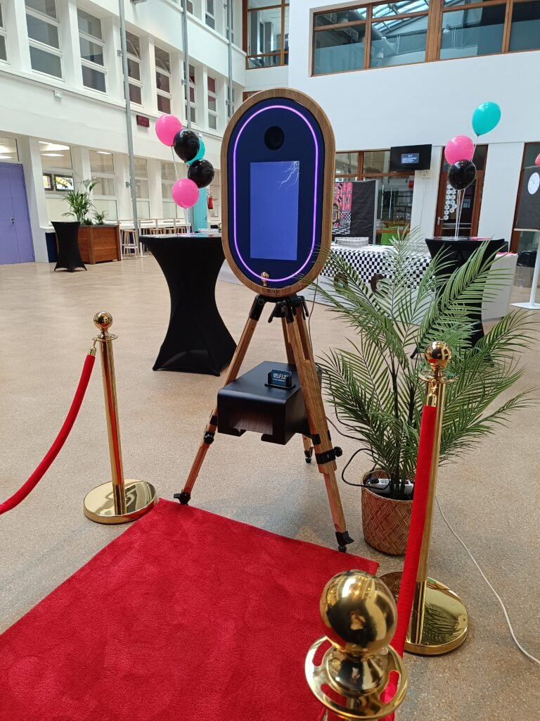 Le photobooth miroir à la remise des diplômes du lycée Javouhey