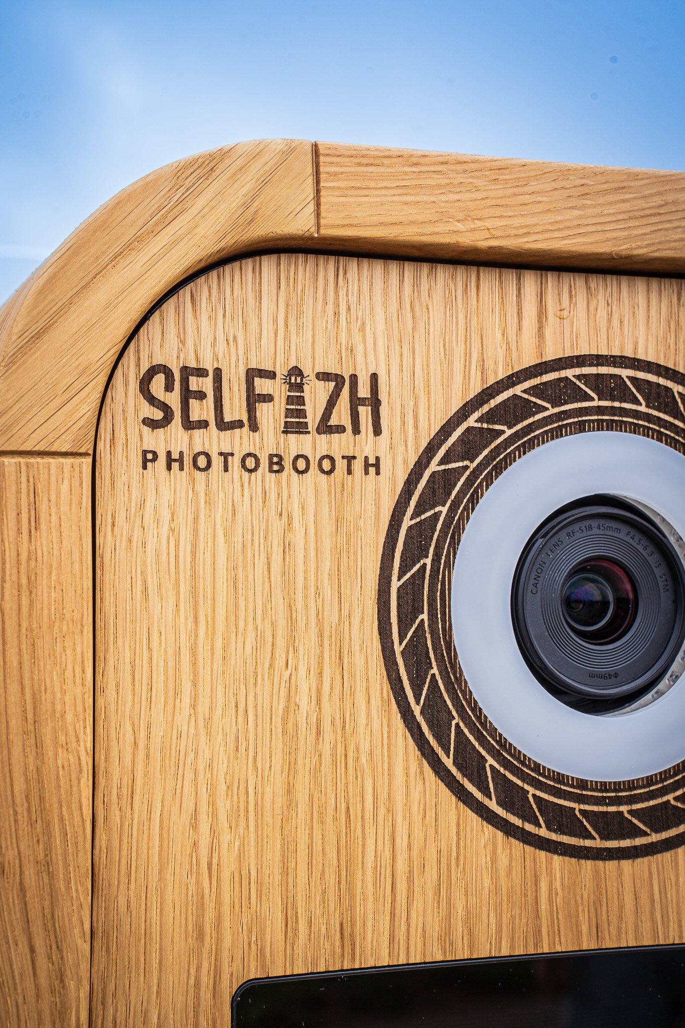 La gravure Selfizh Photobooth dans le bois