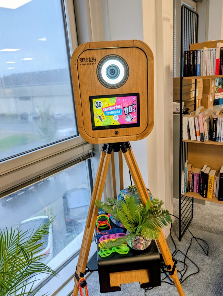 Le photobooth Retrozh pour les 30 ans de Suravenir Assurances