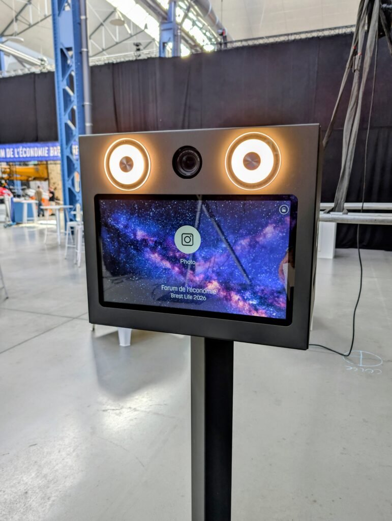 Le photobooth Selfizh au forum de l'économie 2026 à Brest